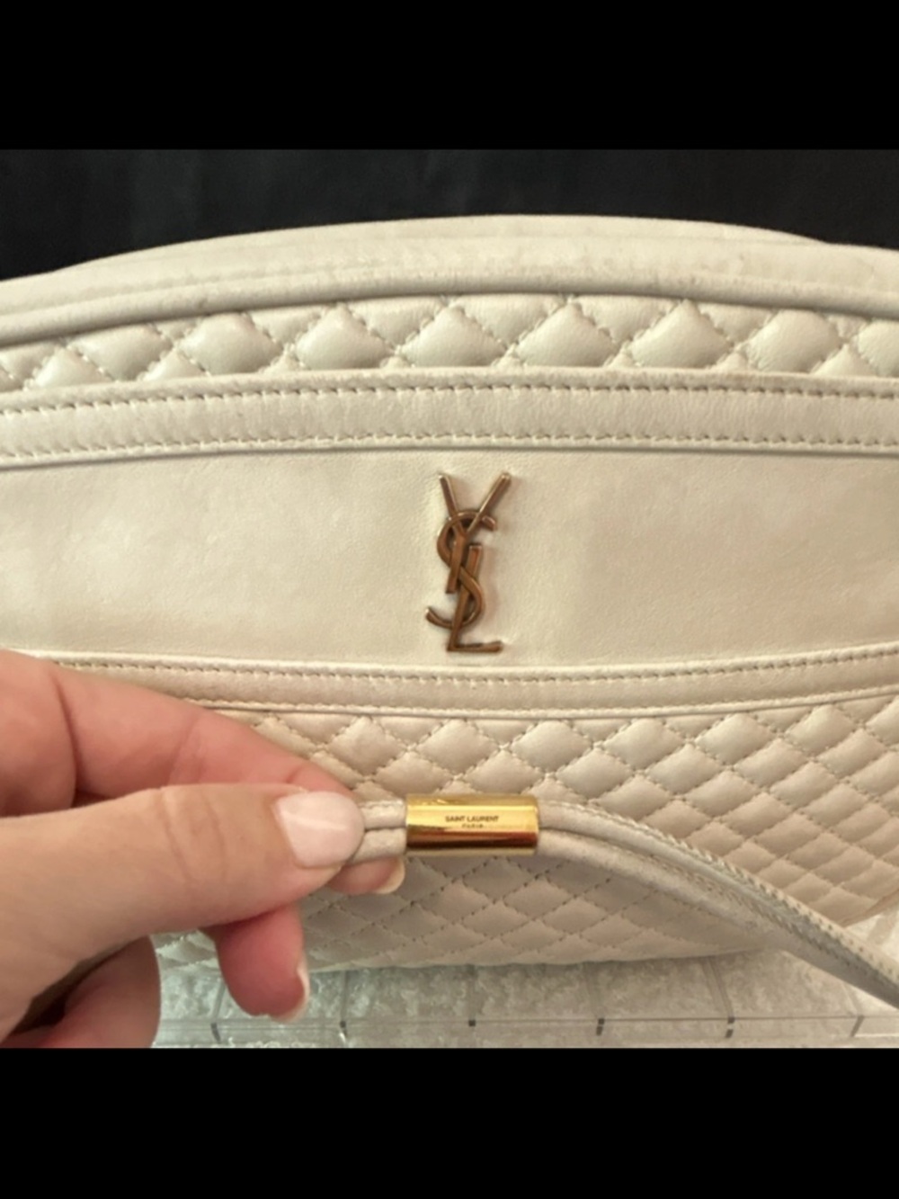 Saint Laurent Quilted Crossbody Bag in Cream Leather with YSL Monogram - Picture 2 of 12